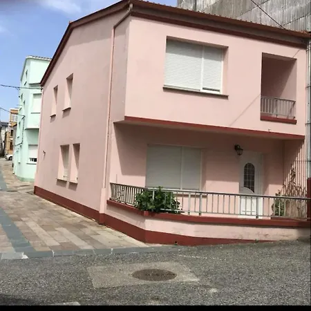 Casa Rosa O Porto de Espasante
